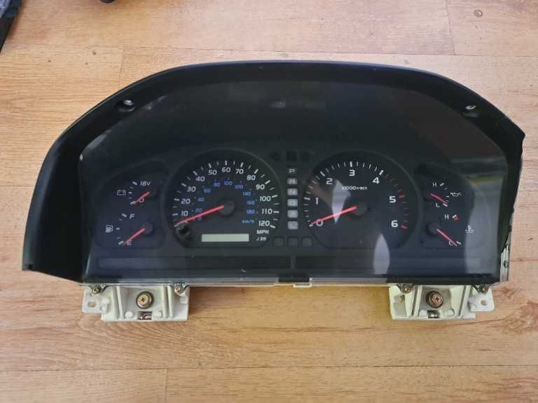 Ceasuri bord ceas bord kilometraj automata Toyota Rav 4 2 XA20 2.0 benzina 83800-6B230 257400-150