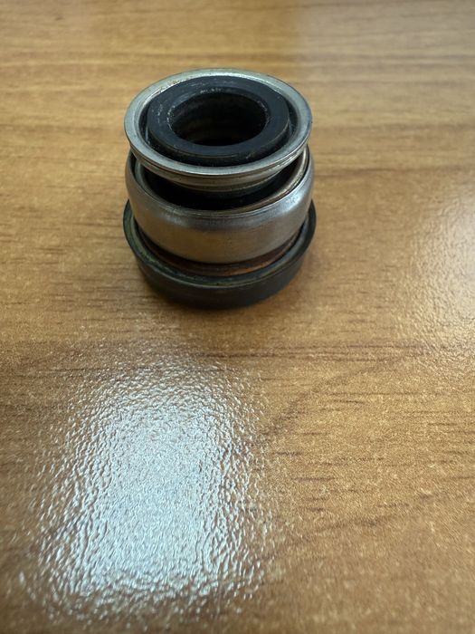 Торцевой уплотнитель насоса