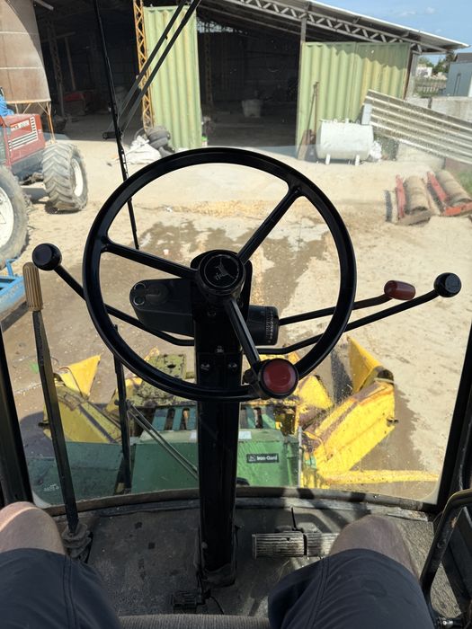 Tocator de siloz jhon deere