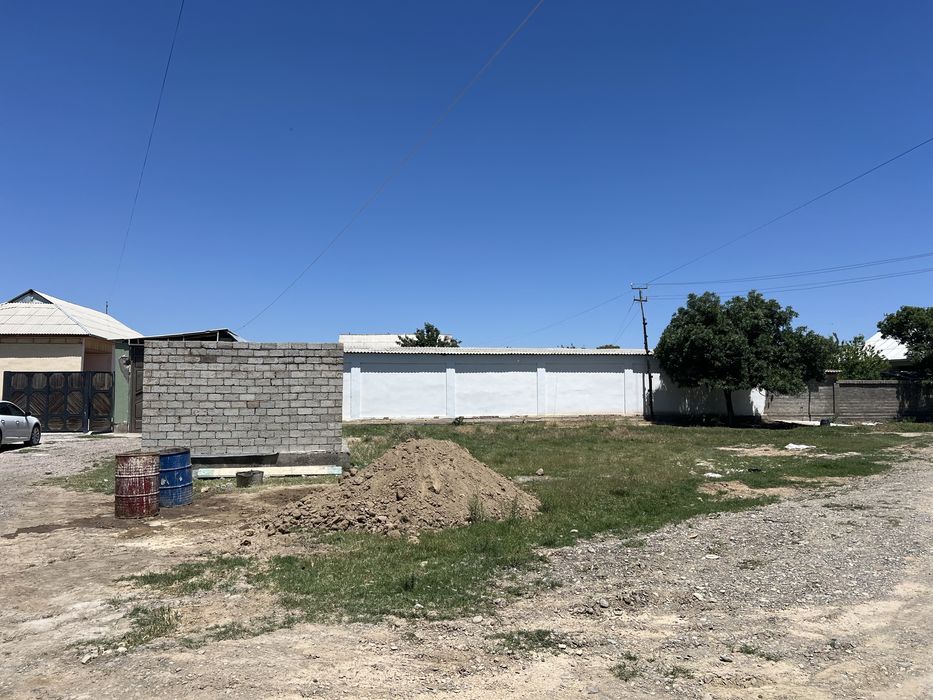 Участка сотилади