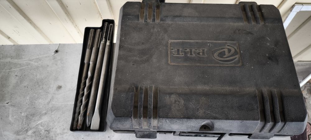 Продам мощный перфоратор PIT 1450ватт