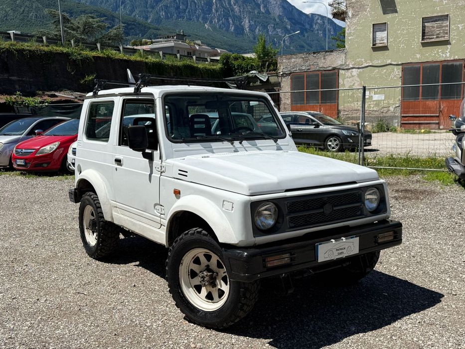 Suzuki samurai 4x4  tel:0.0.3.9.3.2.7.5.3.3.9.7.0.3