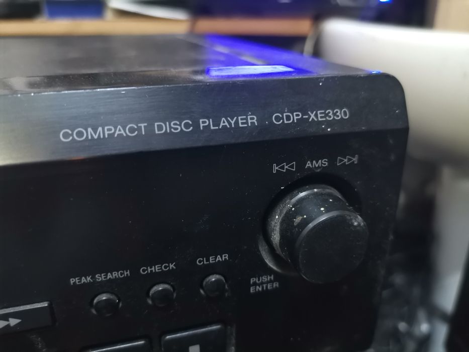 Sony cdp xe 330 player