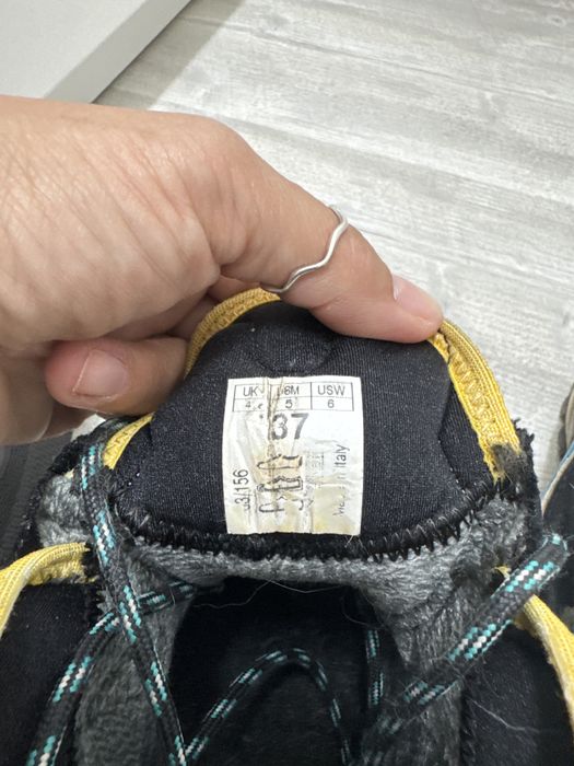 Bocanci La Sportiva Gore-Tex, mărimea 37, originali, trekking/munte