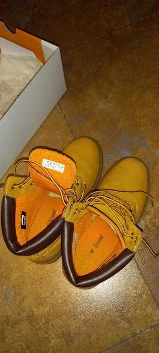 Bocanci Timberland 37 (purtati foarte putin)