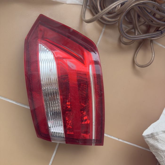 Фара на ладу приора новая