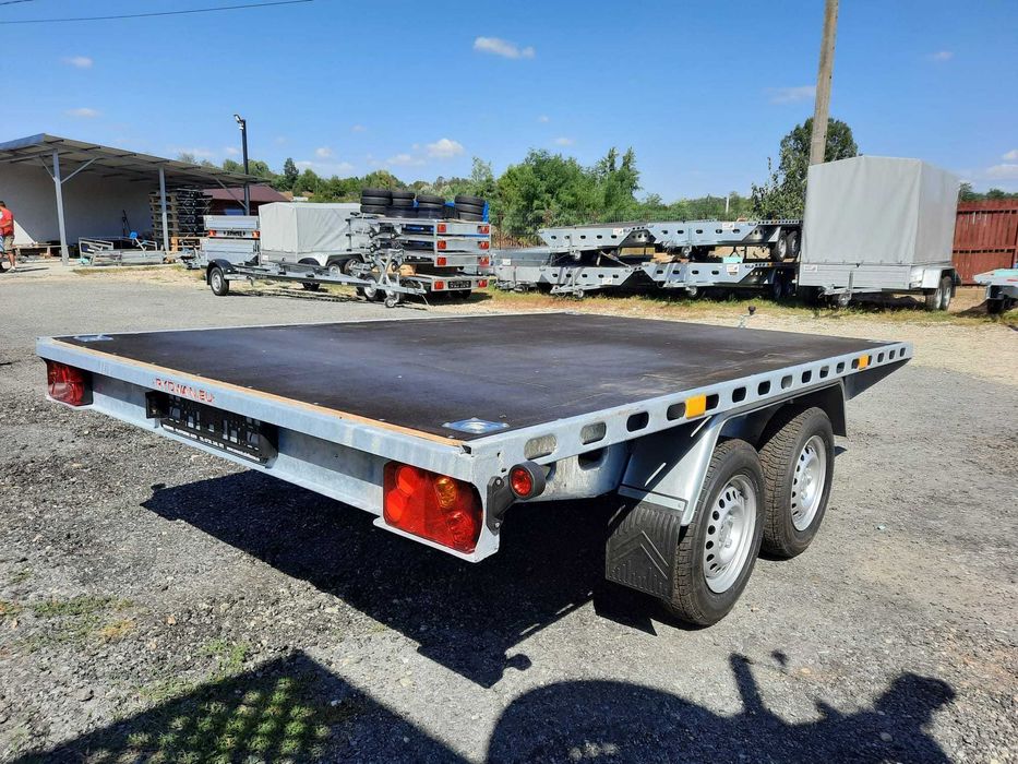 OFERTA-Remorci si platforme uz general,apicole,utilaje,peridoc,atv