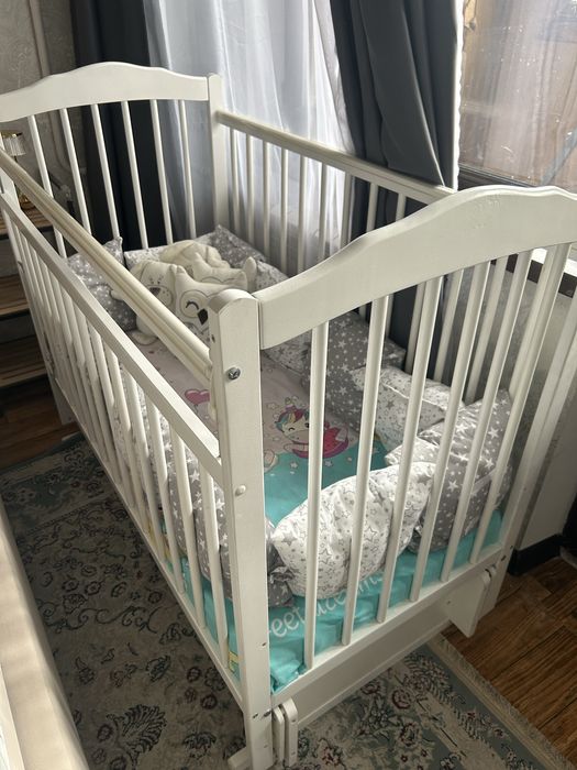 Детская кровать для ребенка