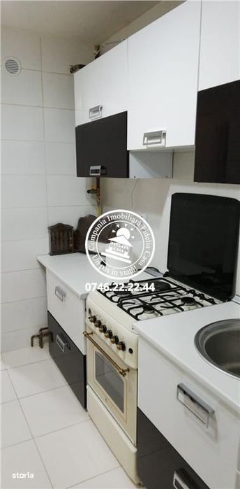 Apartament 3 camere  de inchiriat  Pacurari,
