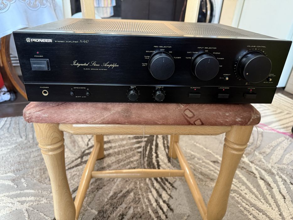 Pioneer A-447 стерео усилвател