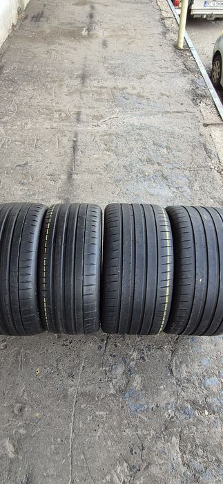 4 anvelope vara,fata Continental 275/40/20,spate Michelin 315/35/20.Pretul este pe bucata.