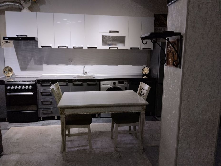 Продам квартиру 2 комнаты 1 этаж 72 м²  ориентир Мирабадский РОВД