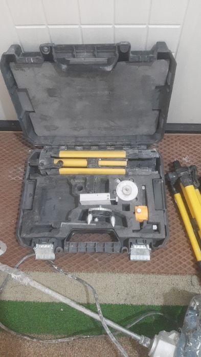 Миксер и Лазерный уровень