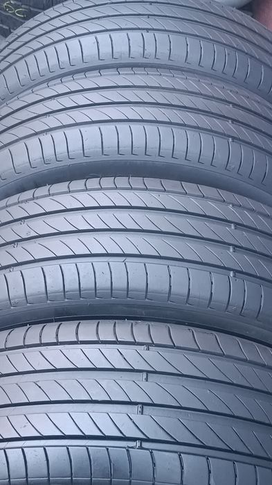 215/65/17 Michelin Дот 1223