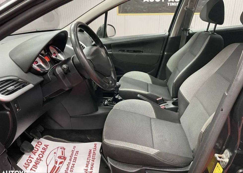 Peugeot 207, 2011,  1,4cm