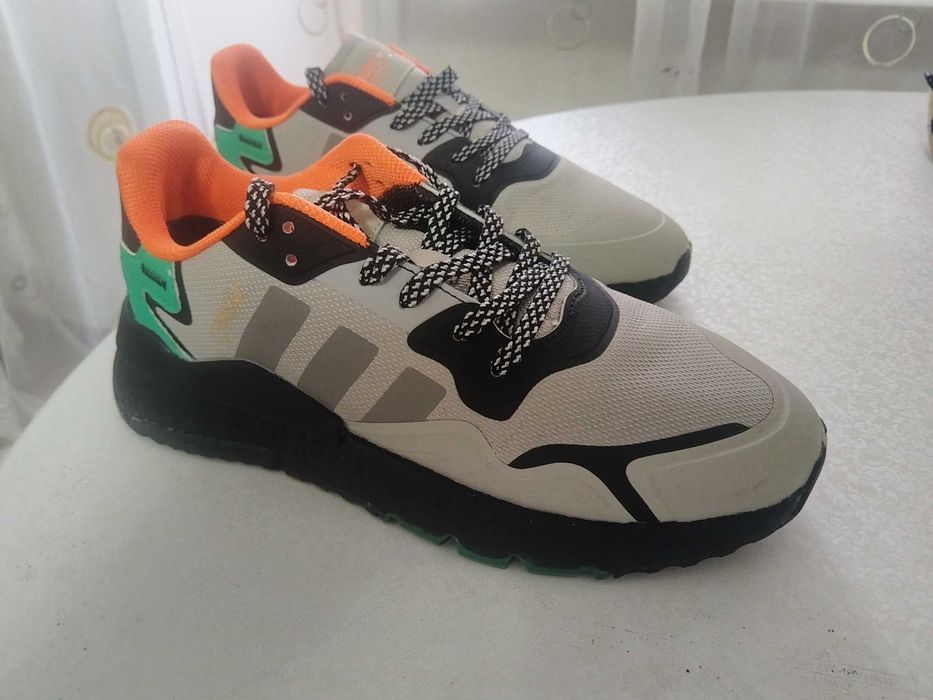 Кроссовки летнее влагоустоичевыи