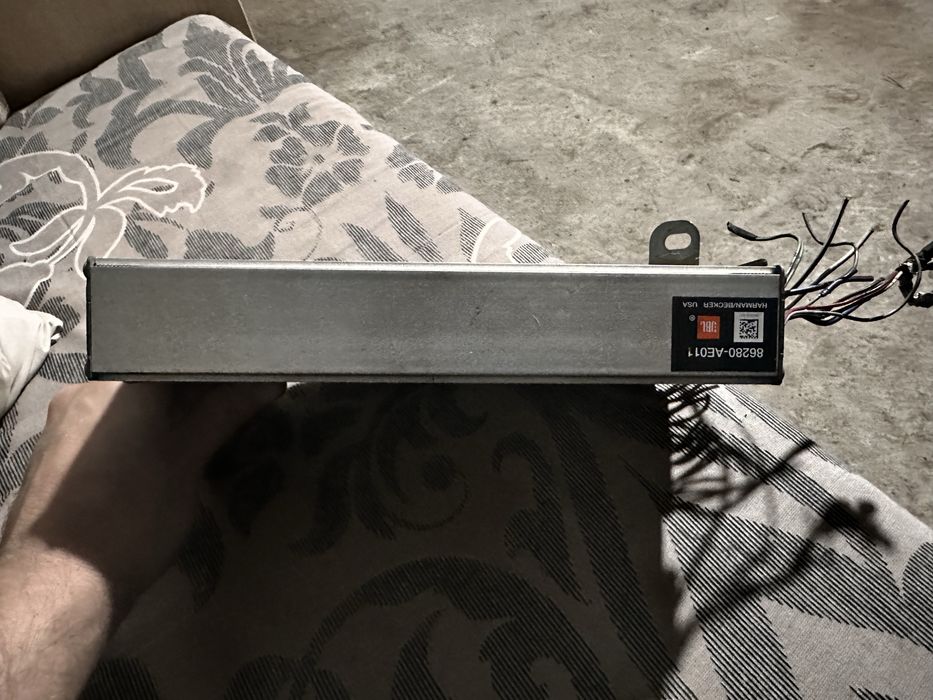Усилитель JBL оригинал