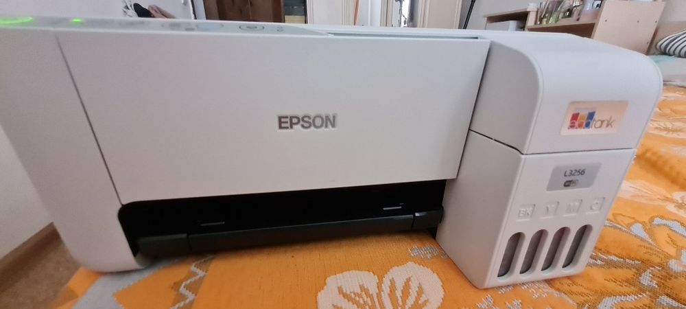 Продам принтер почти новый .