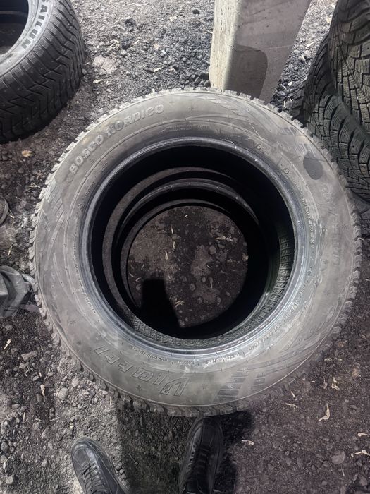 Шины  255/55/18  Шиповный