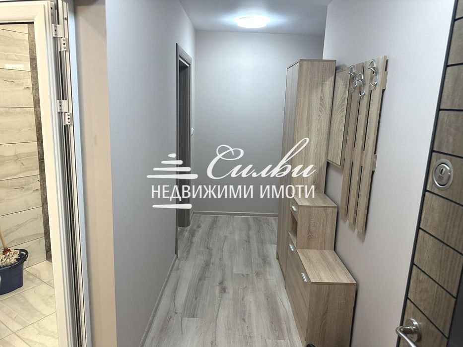 Дава се под наем Тристаен апартамент в Шумен, Тракия - 90 кв.м за 408 € - Снимка #4