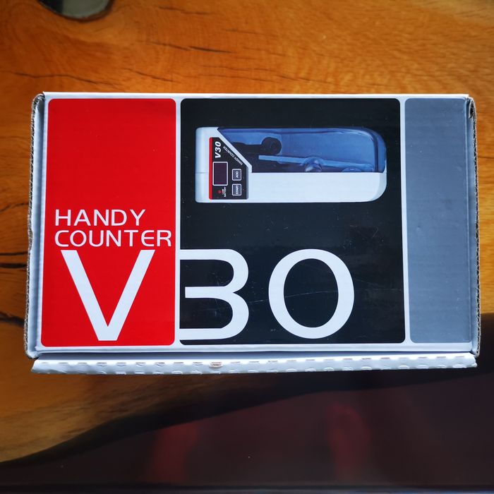 Професионална преносима банкнотоброячна машина  v40