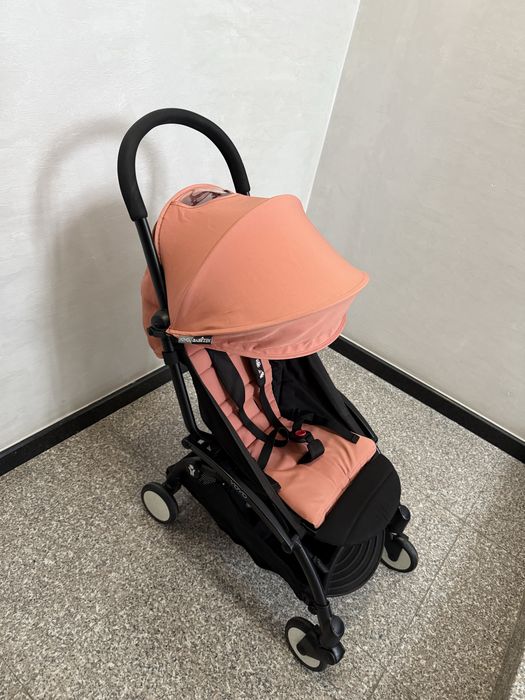 Продам коляску Yoyo в отличном состоянии