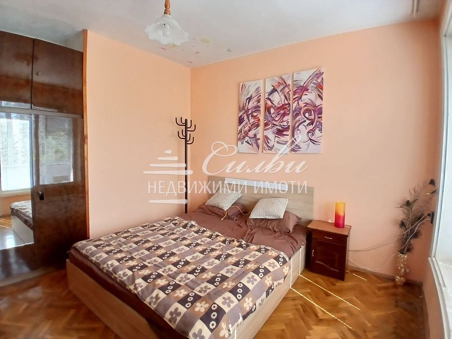 Продава се Двустаен апартамент в Шумен, Херсон - 54 кв.м за 2195 €/кв.м - Снимка #2