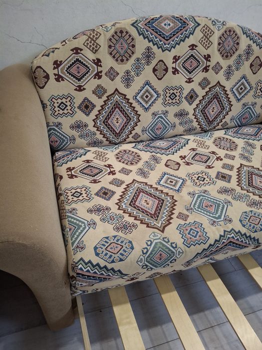 Продам  диванчик