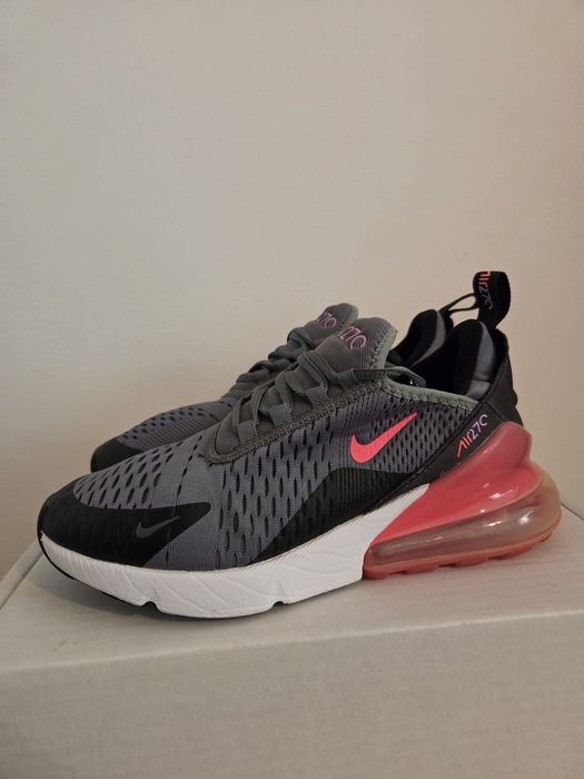 Nike Air Max 270