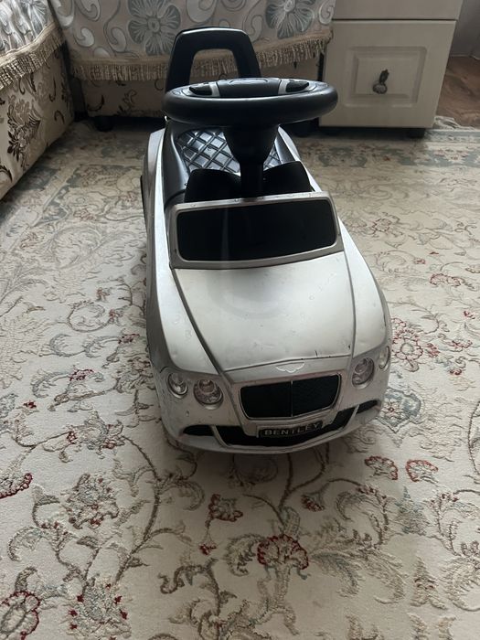 Детская толкар машинка