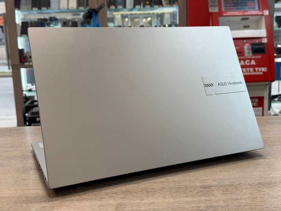 ASUS VivoBook 15 X1504VA