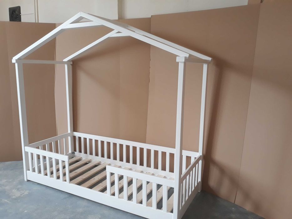 TRANSPORT GRATUIT.Pat casuta montessori.Cod 309.