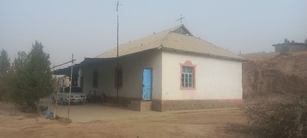 Hovli sotiladi sroshni