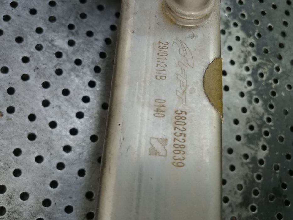 racitor gaze cu egr  f1agl411  2.3hpi euro 6  iveco daily 6   5802528639   5802531805