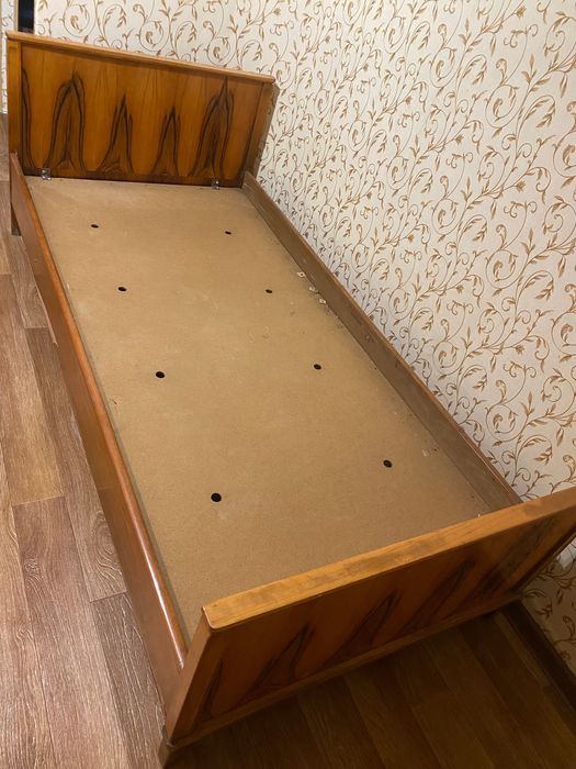 Отдам     кровать