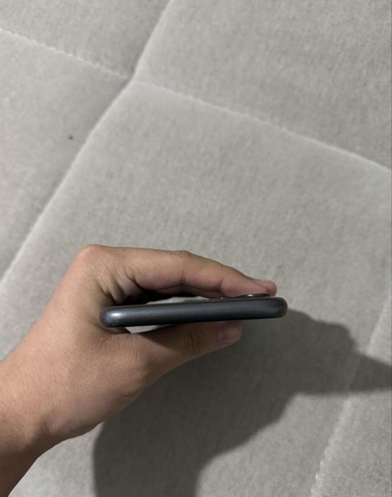 Срочно продаю Айфон 11