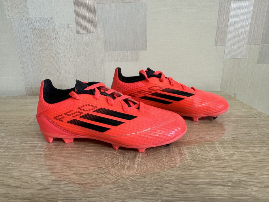 Бутсы adidas 31.5 размер