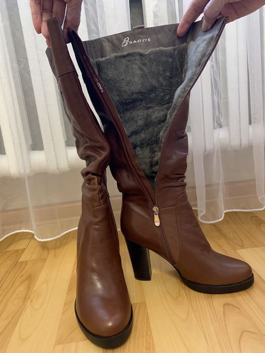 Сапоги женские новые