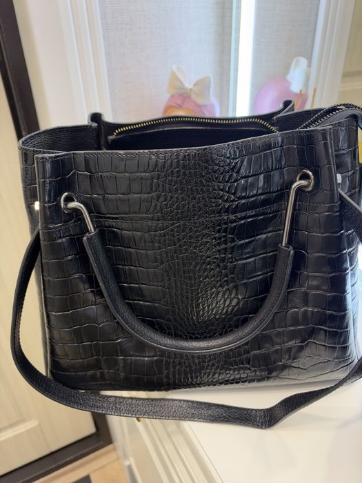 Продам сумку кожанную
