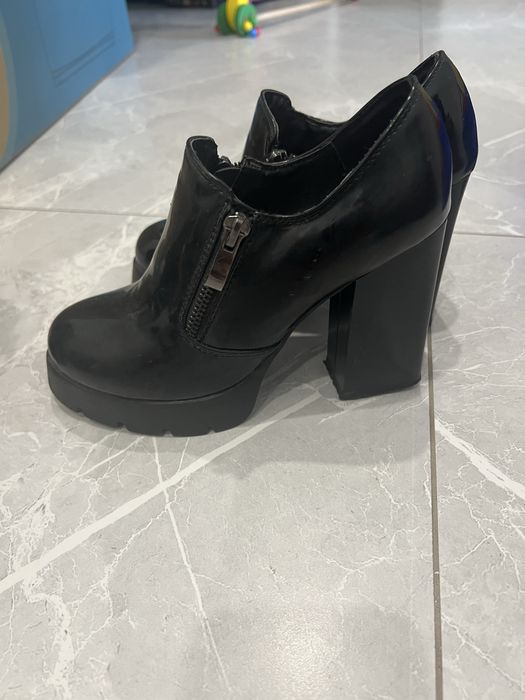 Продам ботильоны