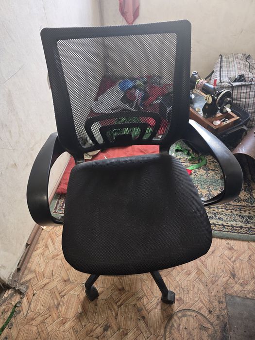 Стол офисный Кому как