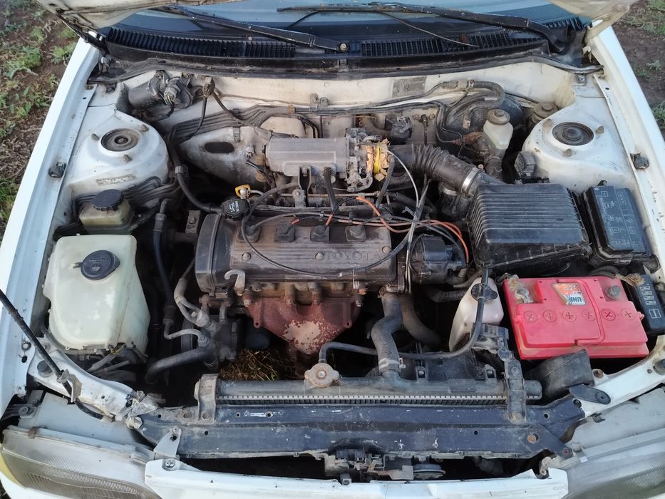 Тойота корола е100