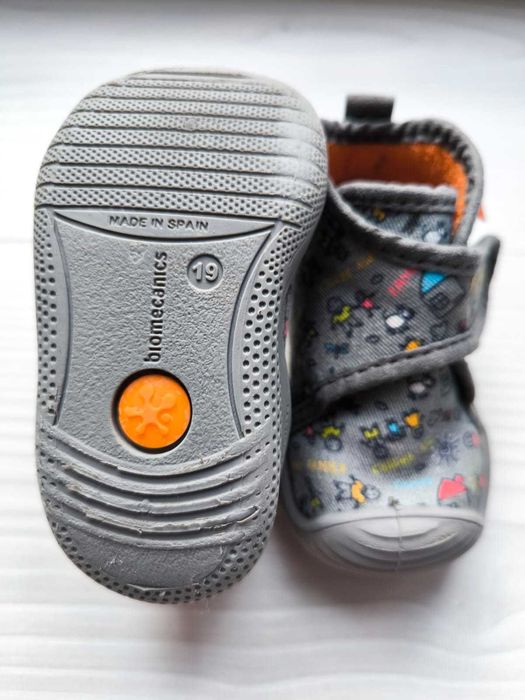 Papuci de casa Biomecanics mărime 19