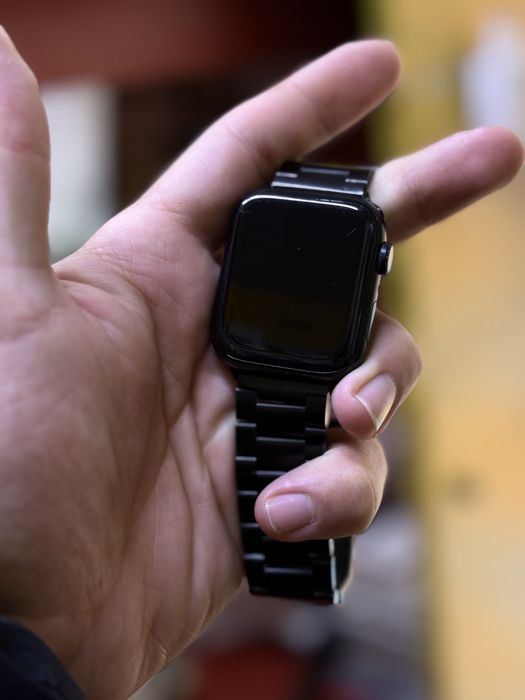 Продаются apple watch SE 2gen (44mm)