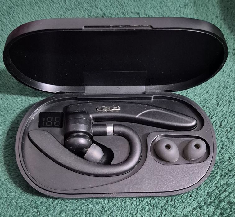 Casti bluetooth in stare foarte noua