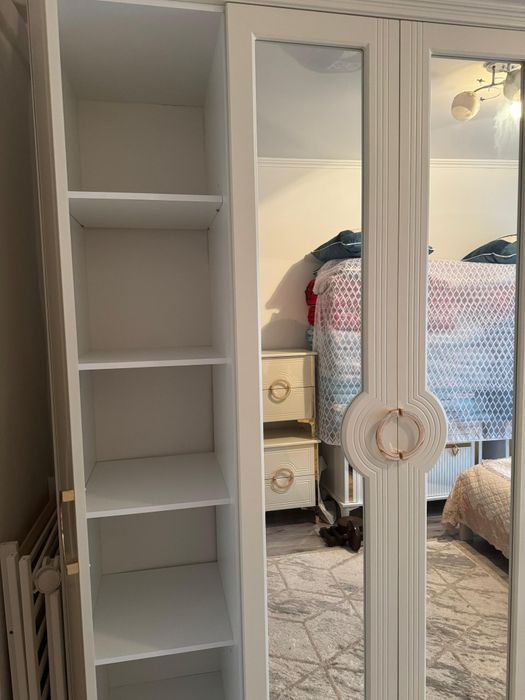 Спальный гарнитур