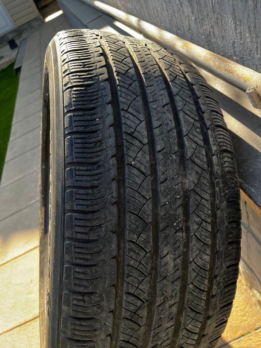 Michelin LATITUDE TOUR HP 235/55 R19