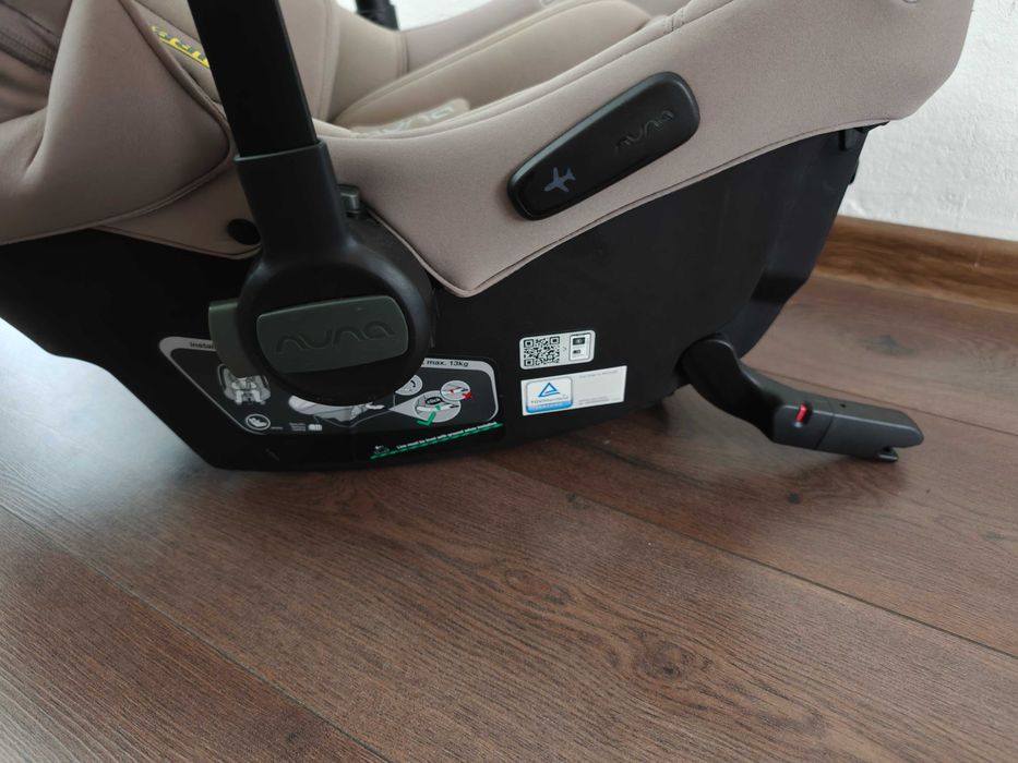 Nuna PIPA urbn  с вградена база - столче за кола 0-13 кг, вграден ISOFIX, i-Size