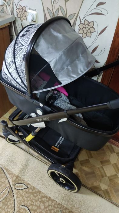 Детская коляска в отличном состоянии