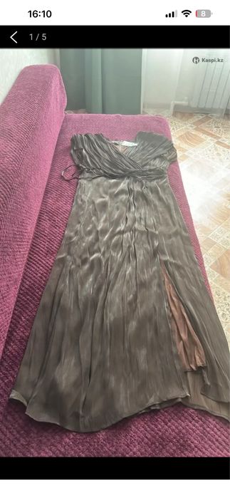 Вечернее женское платье